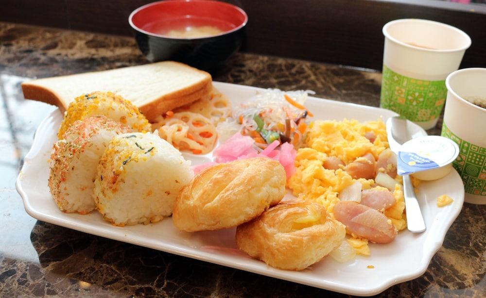 Toyoko Inn Kumamoto Ekimae Buitenkant foto
